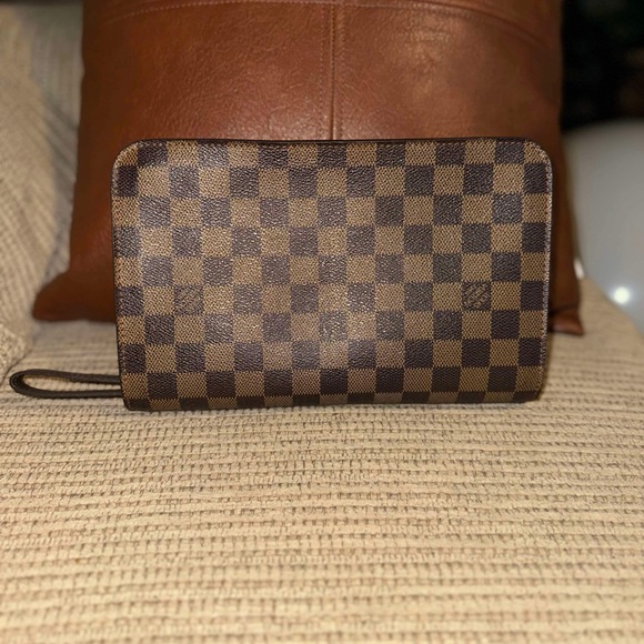 Louis Vuitton Brown Checkered Clutch - Picture 9 of 9